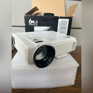 Projector 📽️ Laptop/Computer USB XL Large Screen Wall Viewings